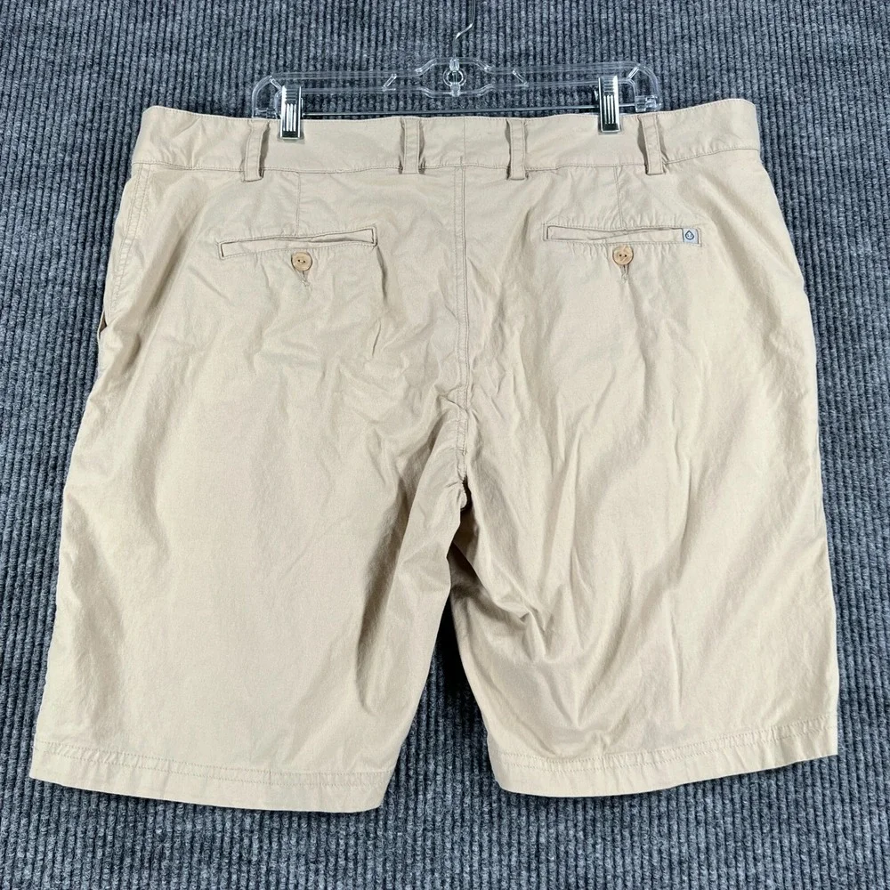 Tasc Performance Shorts Mens Size 42 Beige Chino Bamboo Blend‎ Casual Golf